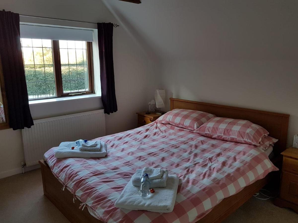 Villa Binfield Annexe à Bracknell Extérieur photo