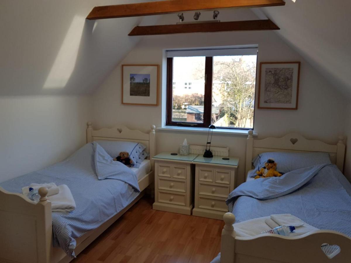 Villa Binfield Annexe à Bracknell Extérieur photo